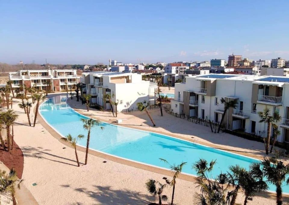 Wave Island! Luxury Resort A Jesolo - Piscina E Park Free! 外观 照片