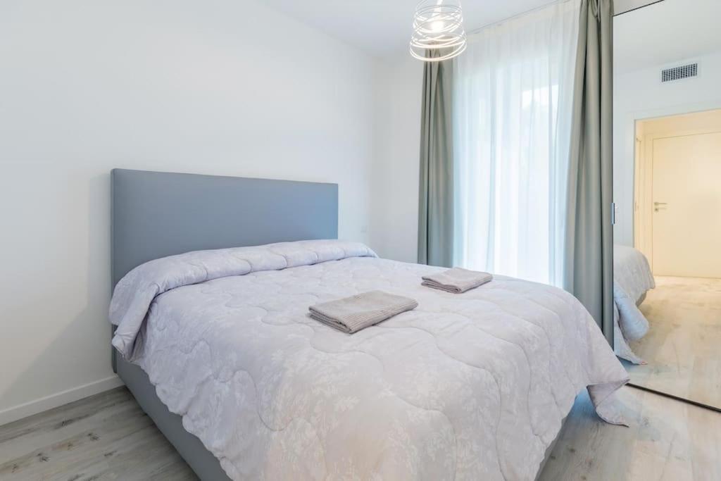 Wave Island! Luxury Resort A Jesolo - Piscina E Park Free! 外观 照片