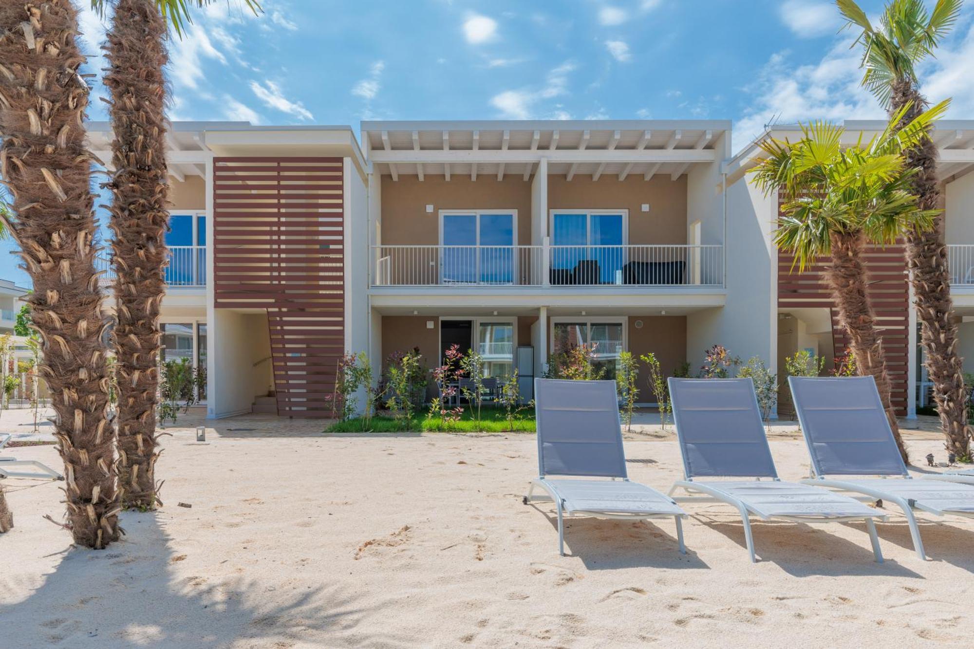Wave Island! Luxury Resort A Jesolo - Piscina E Park Free! 外观 照片